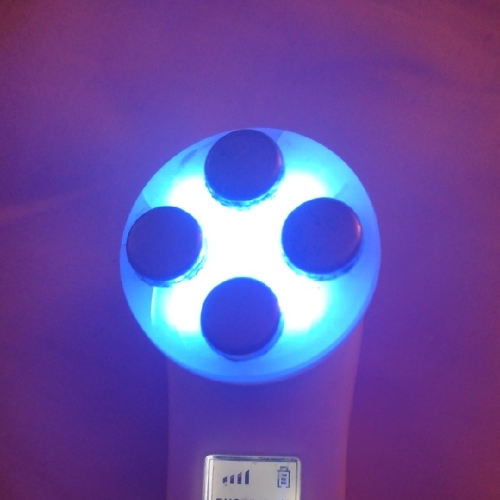 LED FACIAL WAND - Picture 4 of 6